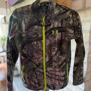 Boys Under Armour camo jacket